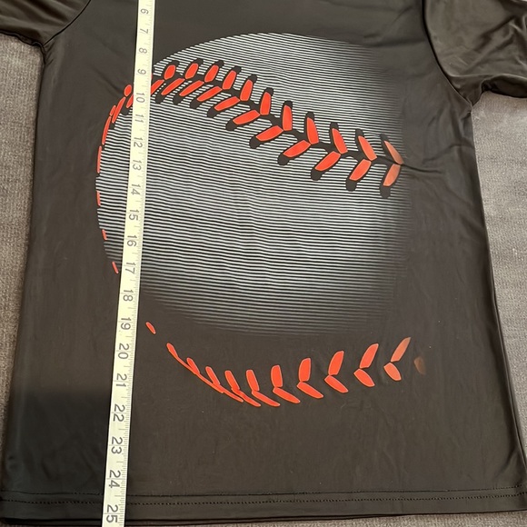 Boys Tek Gear T-shirt. Wore once. Large. - Picture 5 of 7